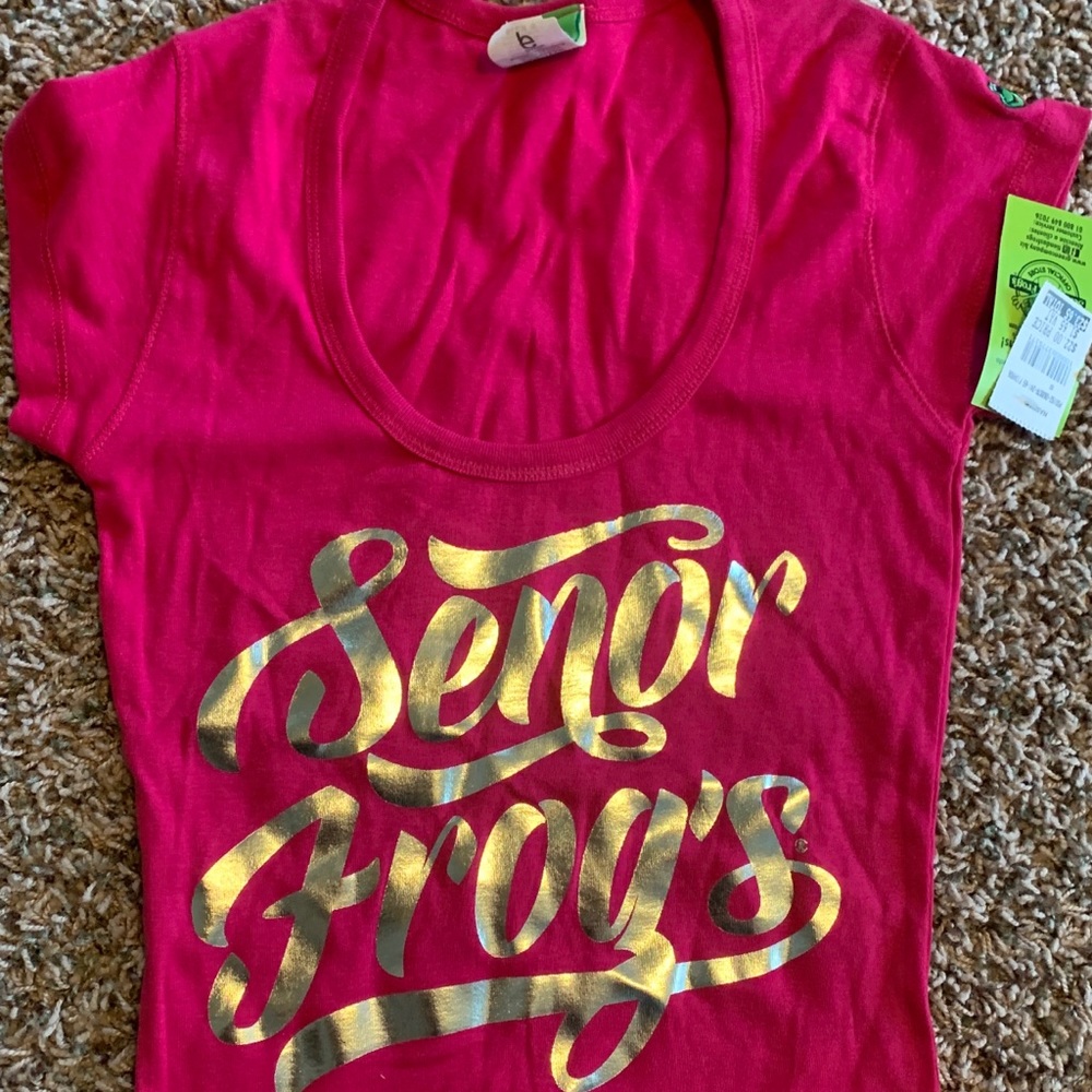 Senor Frogs Tee New